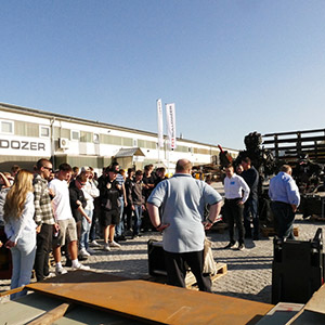 bulldozer parts messe